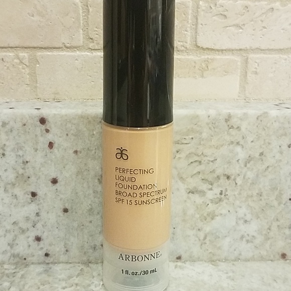 arbonne natural beige foundation